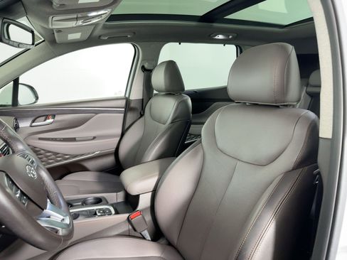 Used 2019 Hyundai Santa Fe Limited image 4