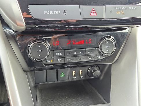 Used 2025 Mitsubishi Eclipse Cross SE AWD/4WD image 29