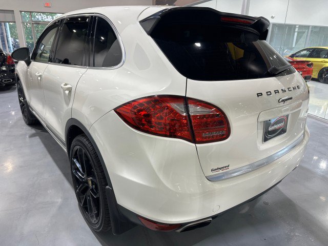 Used 2011 Porsche Cayenne AWD/4WD image 24