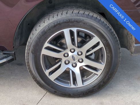 Used 2023 Ford Expedition Limited image 17