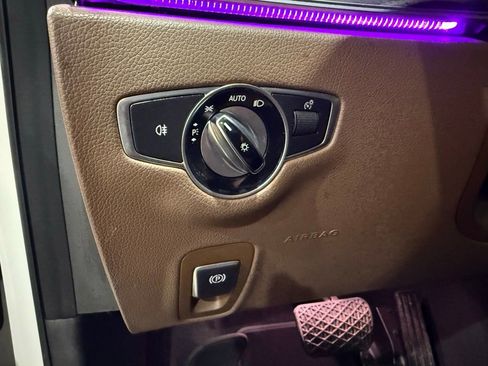 Used 2017 Mercedes-Benz E 300 image 24