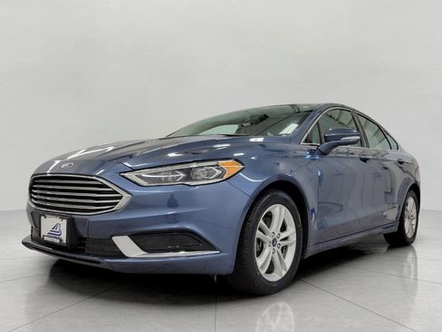 Used 2018 Ford Fusion SE w/ Fusion SE Technology Package image 13