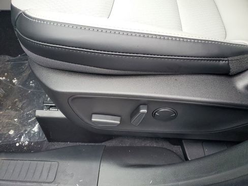 New 2026 Ford Escape SE image 10