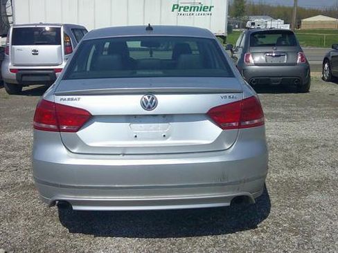 Used 2015 Volkswagen Passat 3.6 SEL Premium image 12