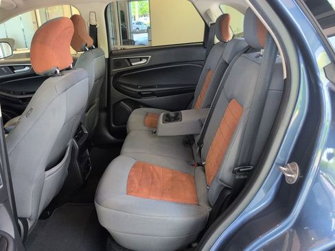 Used 2018 Ford Edge SEL w/ Equipment Group 201A AWD/4WD image 34