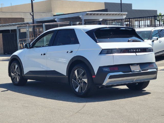 New 2027 Hyundai Ioniq 5 SE RWD image 3