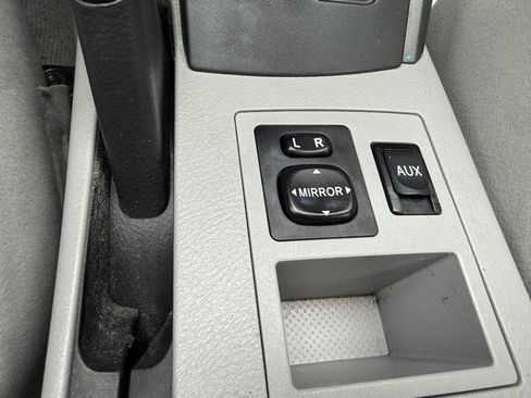 Used 2009 Toyota RAV4 4WD V6 w/ Tow Prep Pkg image 29