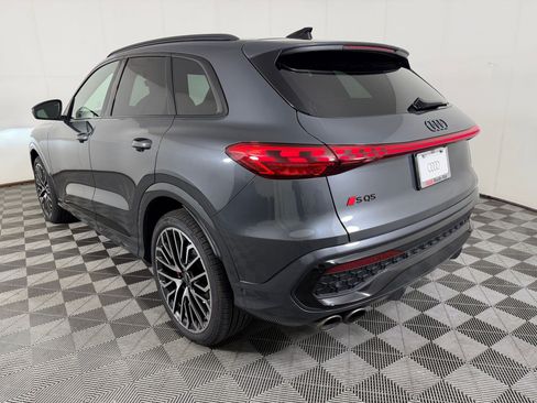 Certified 2025 Audi SQ5 Premium Plus w/ Premium Plus Package AWD/4WD image 3