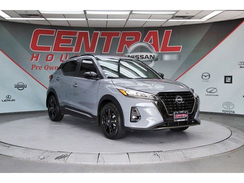 Used 2024 Nissan Kicks SR FWD image 1