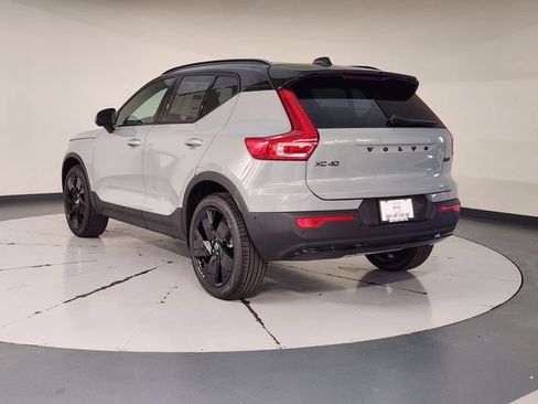 New 2026 Volvo XC40 B5 Ultra w/ Climate Package AWD/4WD image 6