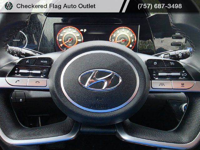 Used 2022 Hyundai Elantra SEL w/ Convenience Package FWD image 13