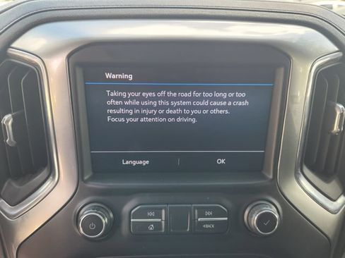 Used 2019 Chevrolet Silverado 1500 LT w/ Texas Edition AWD/4WD image 18
