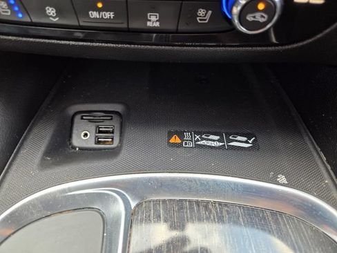 Used 2021 Buick Enclave Avenir w/ Avenir Technology Package FWD image 31