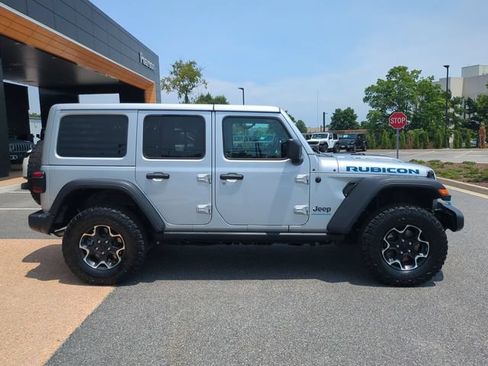 Used 2023 Jeep Wrangler Unlimited Rubicon 4xe w/ Cold Weather Group AWD/4WD image 3