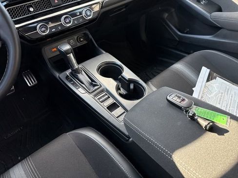 Used 2023 Honda Civic Sport image 20