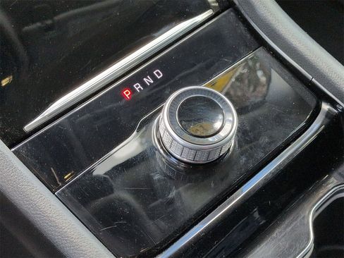 Used 2023 Jeep Grand Cherokee L Limited w/ Luxury Tech Group II image 15