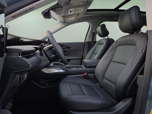 New 2026 Lincoln Nautilus Premier w/ Equipment Group 102A image 15