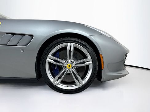 Certified 2018 Ferrari GTC4Lusso AWD/4WD image 28
