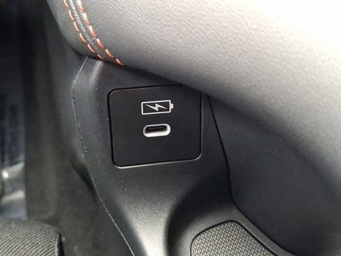 Certified 2025 Honda HR-V Sport image 25