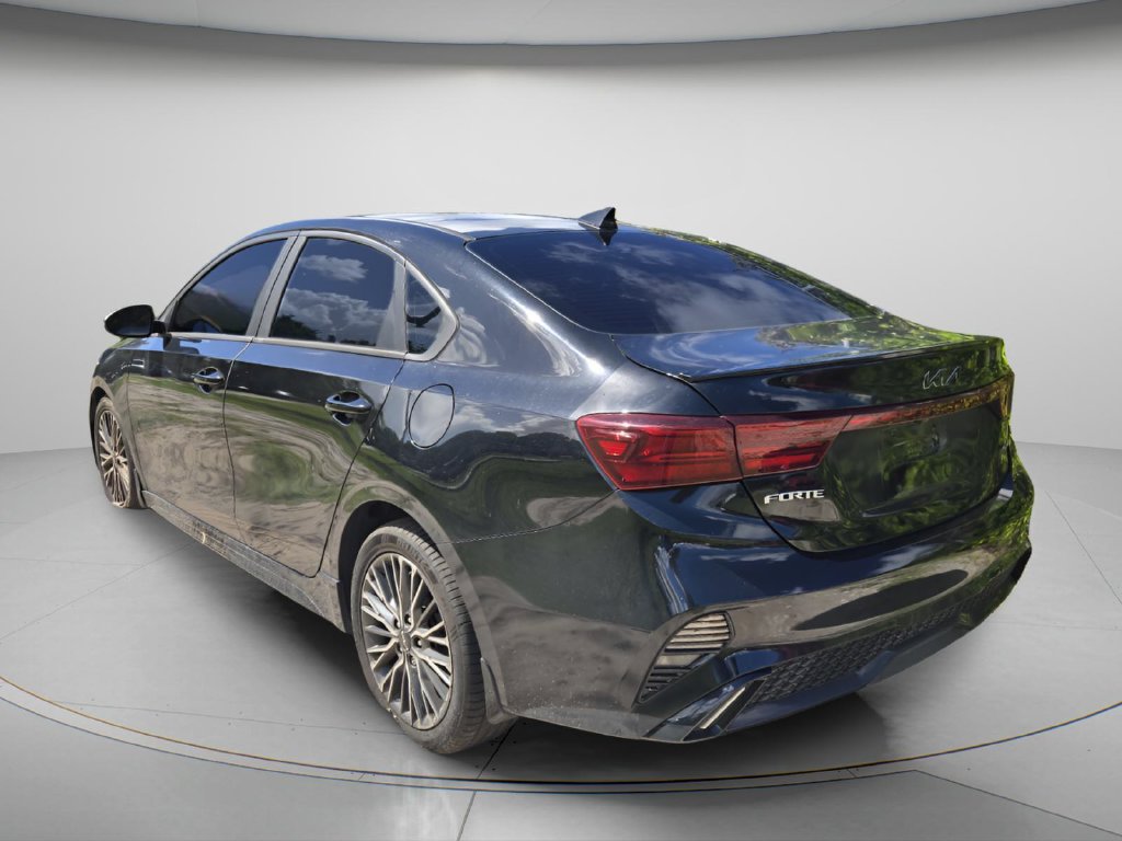 Used 2023 Kia Forte GT-Line w/ GT-Line Premium Package FWD image 7