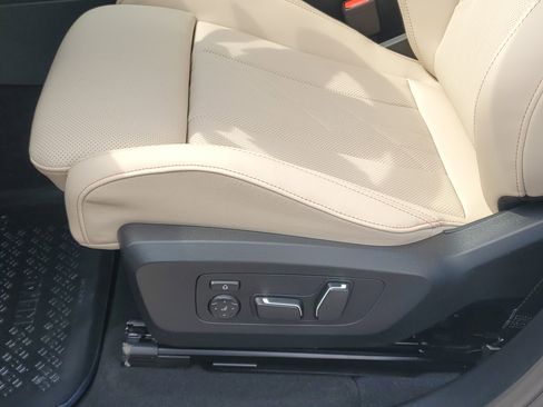 New 2026 BMW X3 xDrive30 w/ Convenience Package image 9