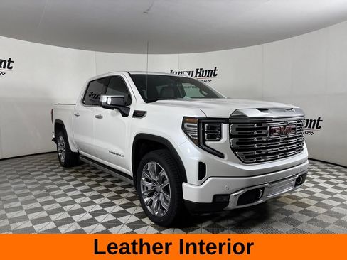 Used 2024 GMC Sierra 1500 Denali w/ Denali Reserve Package AWD/4WD image 4