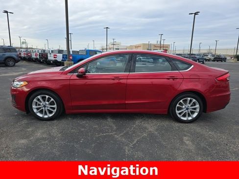 Certified 2020 Ford Fusion SE image 2