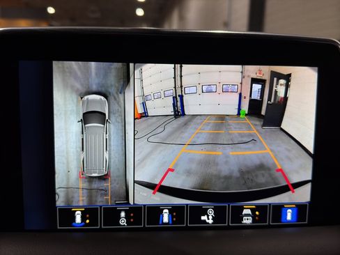 Certified 2022 Chevrolet Tahoe LT w/ Luxury Package image 30