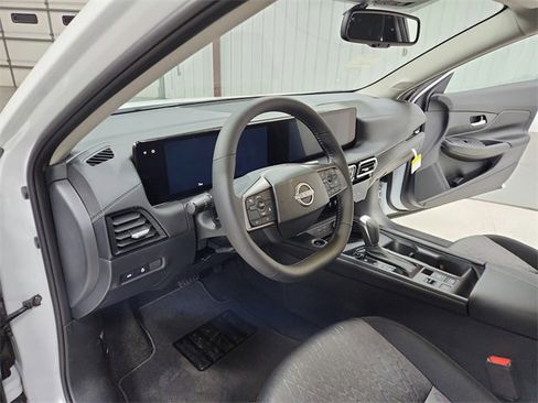 New 2026 Nissan Sentra SV w/ SV Convenience Package image 18