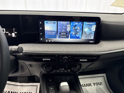 New 2026 Nissan Kicks SV image 11