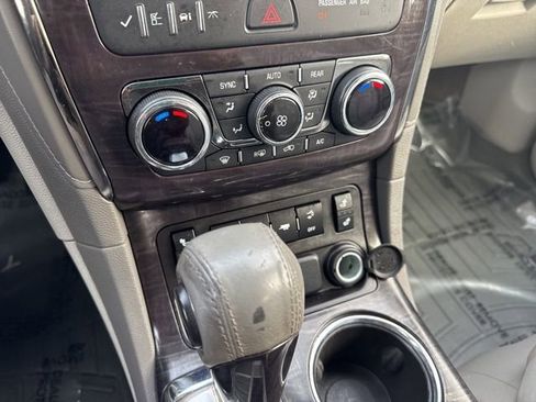 Used 2015 Buick Enclave Leather w/ Trailering Package image 18