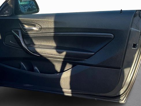 Used 2016 BMW M235i Coupe image 18