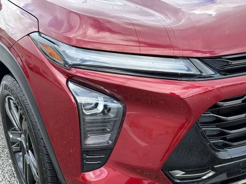 Certified 2024 Chevrolet Trax ACTIV w/ Driver Confidence Package FWD image 9