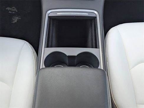 Used 2023 Tesla Model 3 Performance image 19