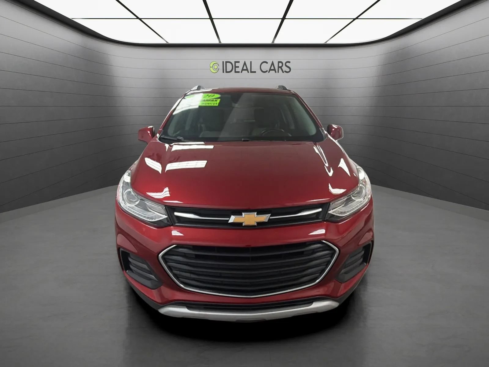 Used 2020 Chevrolet Trax LT w/ Driver Confidence Package FWD image 2