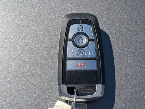 New 2025 Ford Maverick Lariat w/ 4K Tow Package image 30