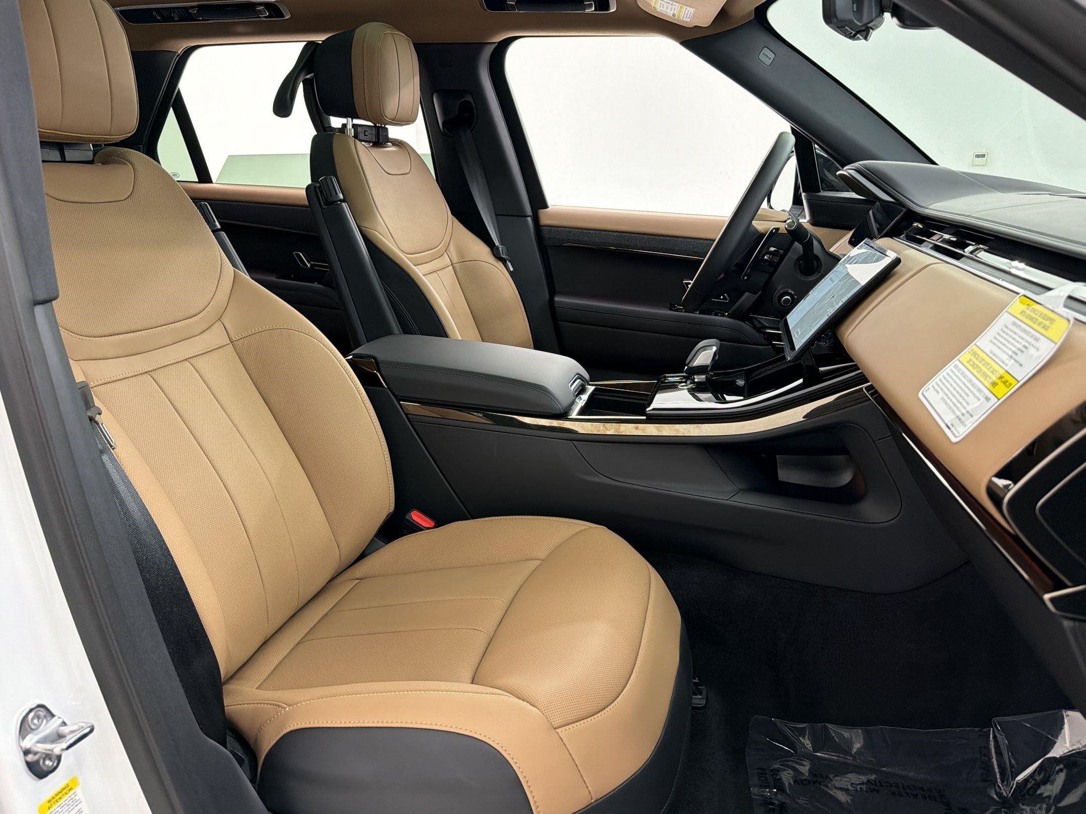 New 2026 Land Rover Range Rover Sport Dynamic SE AWD/4WD image 24