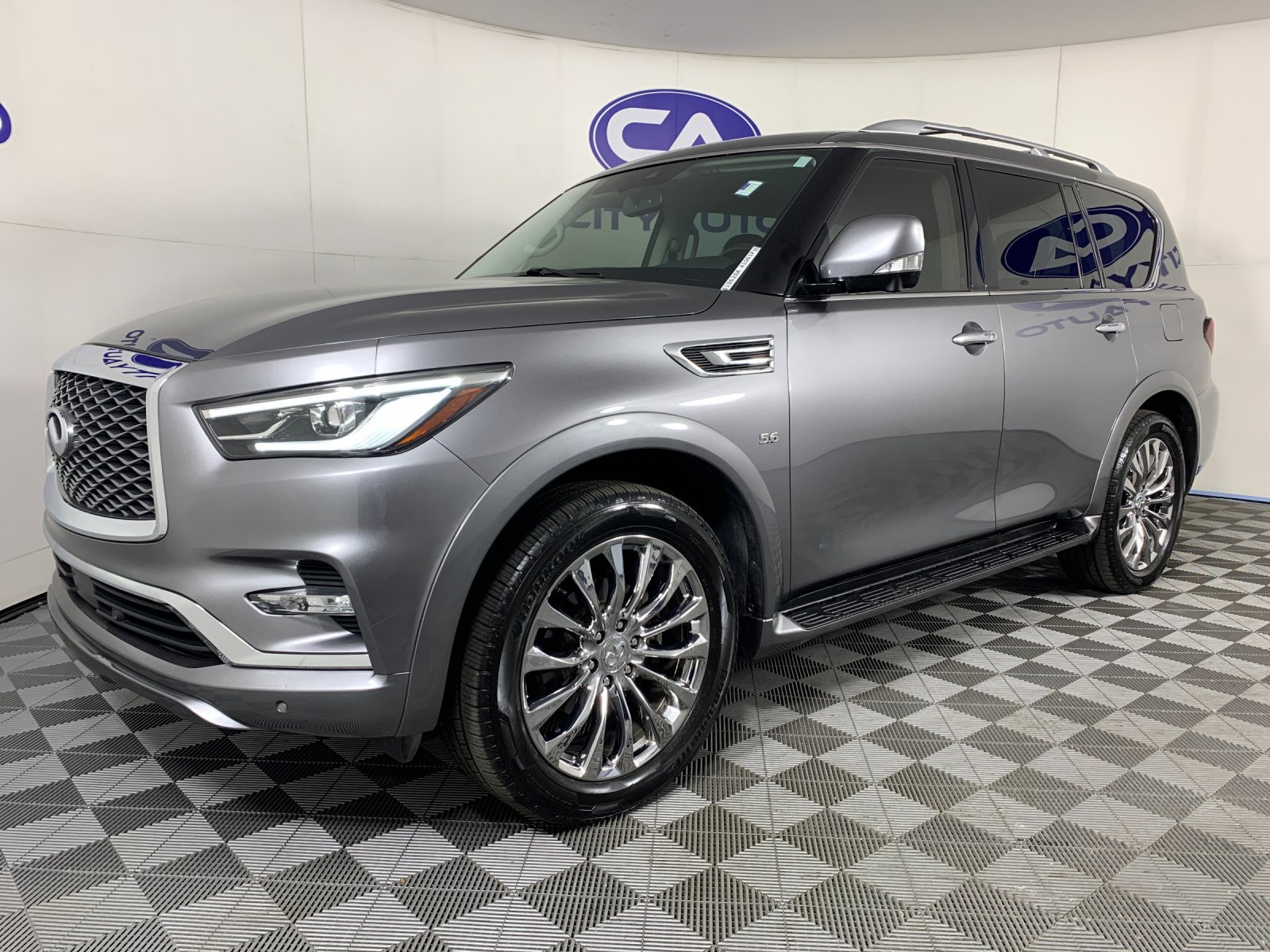 Used 2019 INFINITI QX80 Luxe w/ All-Season Package RWD image 7