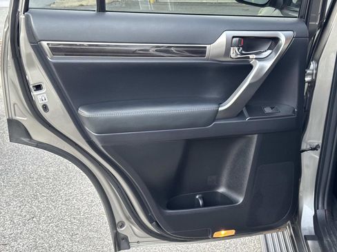 Certified 2023 Lexus GX 460 Premium image 12