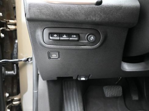 Used 2023 GMC Terrain Denali image 10