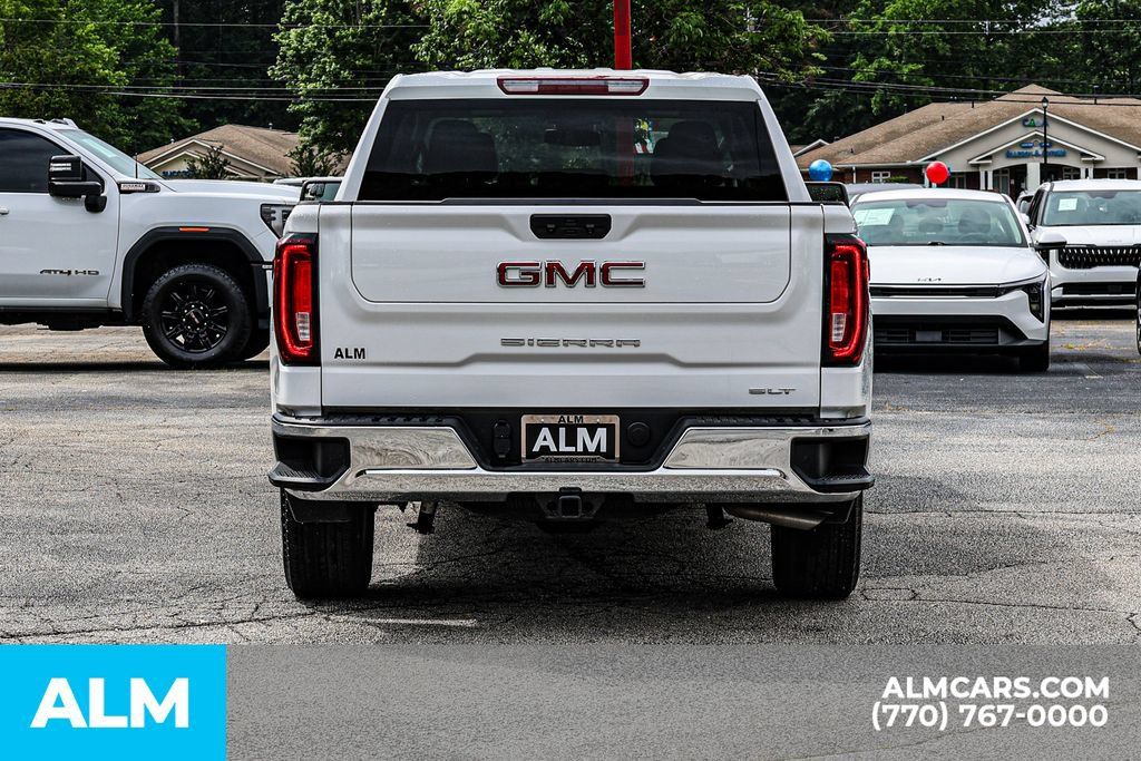 Used 2026 GMC Sierra 1500 SLT AWD/4WD image 11