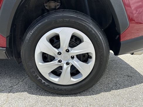 Certified 2024 Toyota RAV4 LE FWD image 18