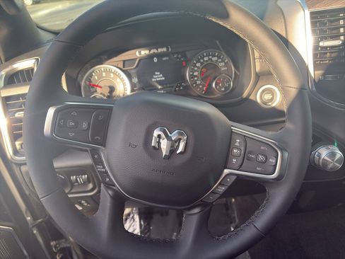 Used 2025 RAM 1500 Laramie image 8