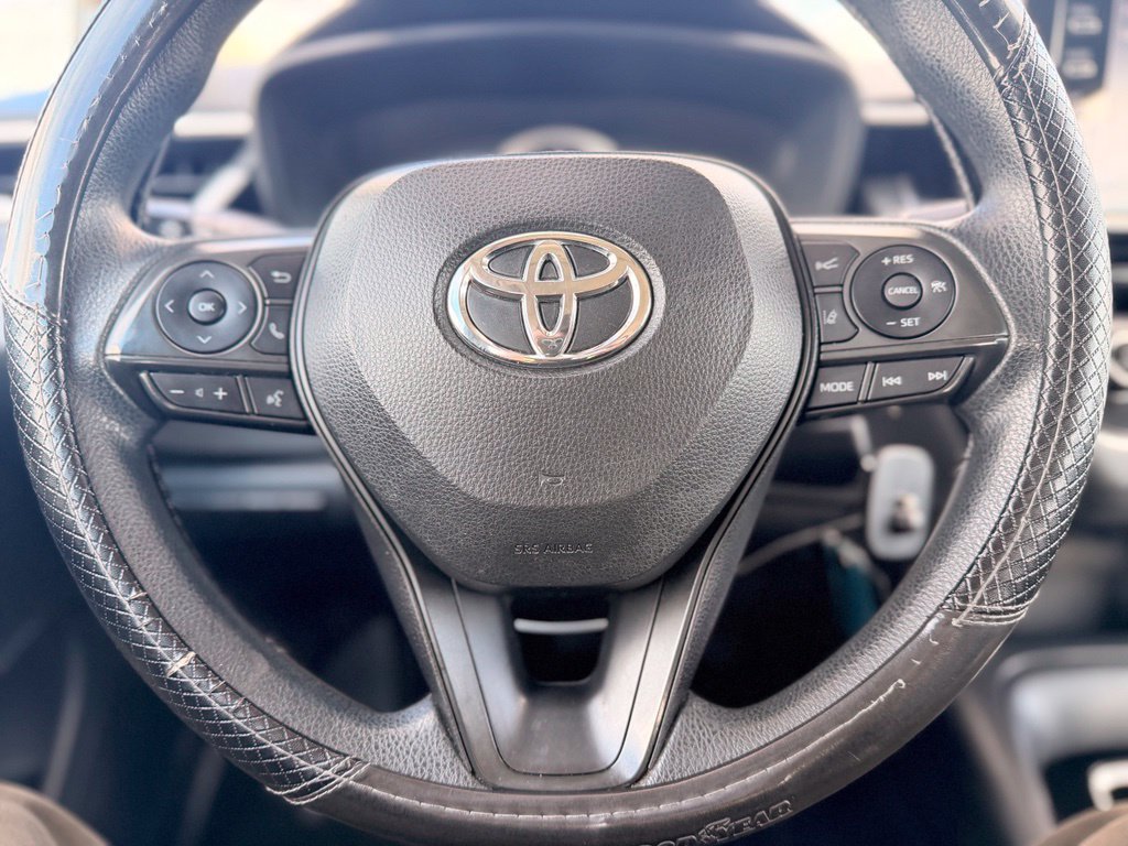 Used 2020 Toyota Corolla LE FWD image 22