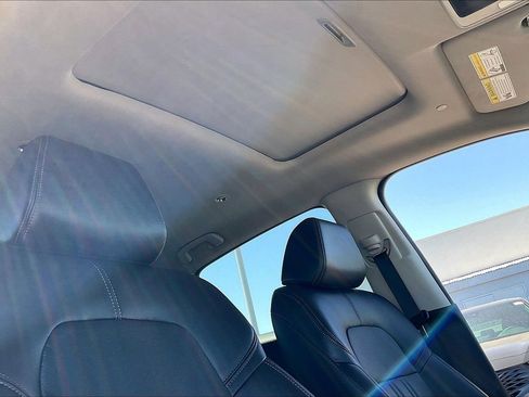 Used 2025 Honda HR-V EX-L image 18