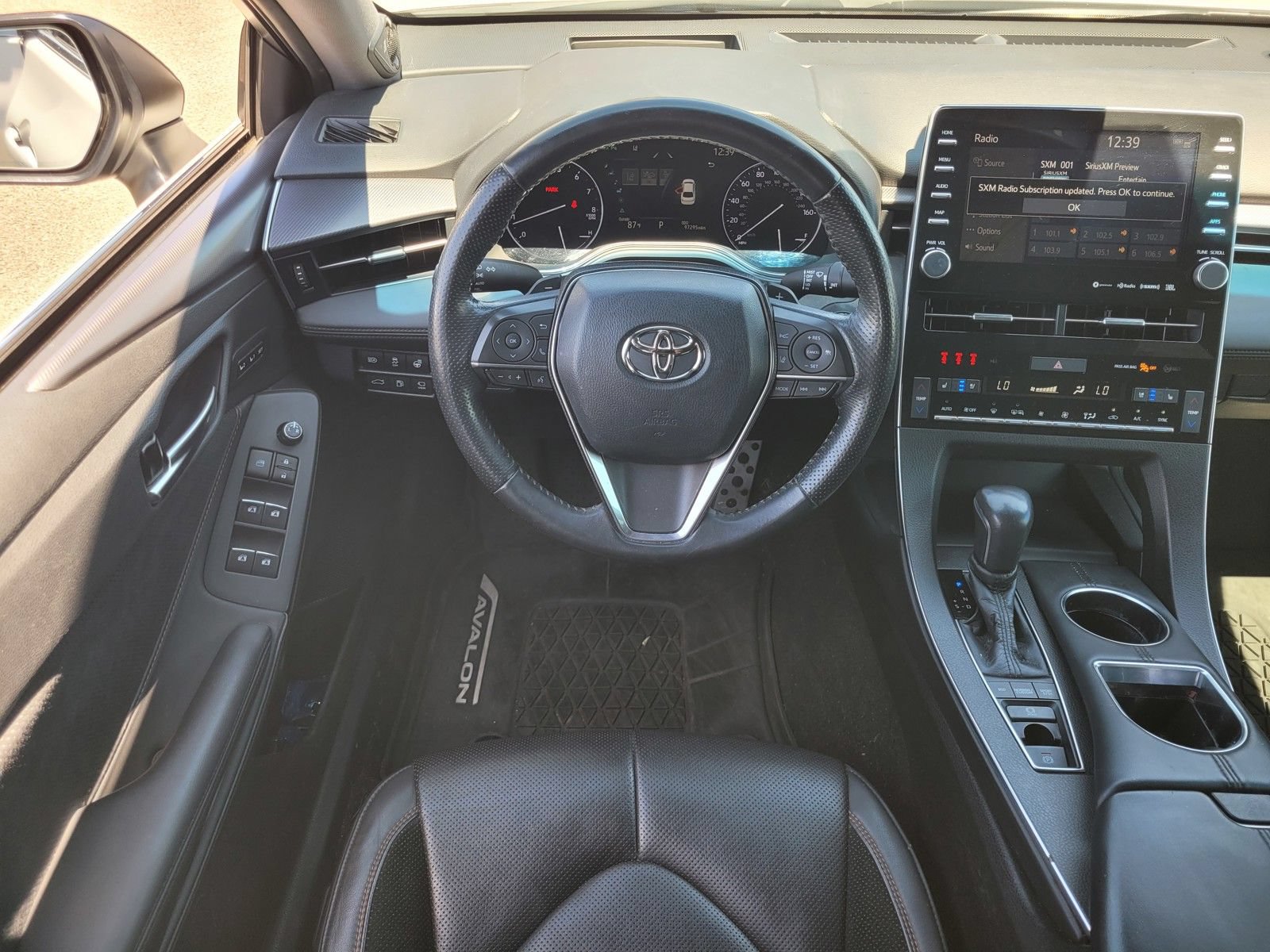 Used 2021 Toyota Avalon Touring w/ Advanced Safety Package FWD image 12