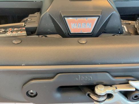 Used 2024 Jeep Wrangler Unlimited Rubicon AWD/4WD image 63