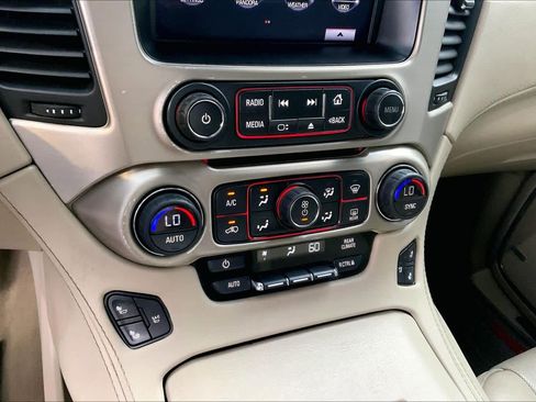 Used 2016 GMC Yukon XL Denali w/ Open Road Package AWD/4WD image 32