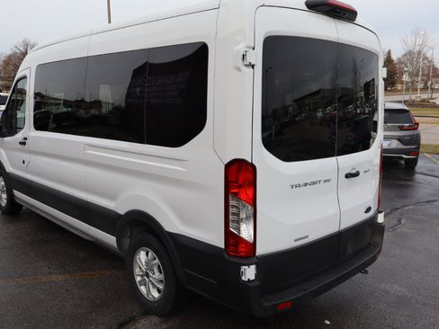Used 2023 Ford Transit 350 XLT image 5