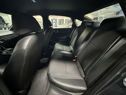 Used 2023 Honda Civic Sport image 17